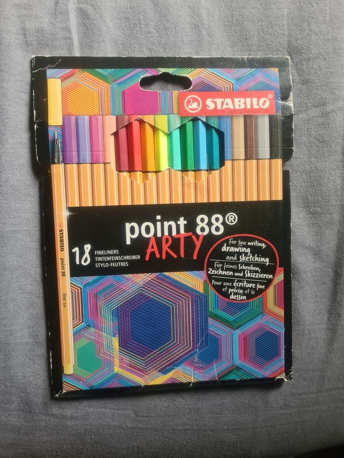 Pochette de 18 stylos-feutres point 88 Arty NEUFS
