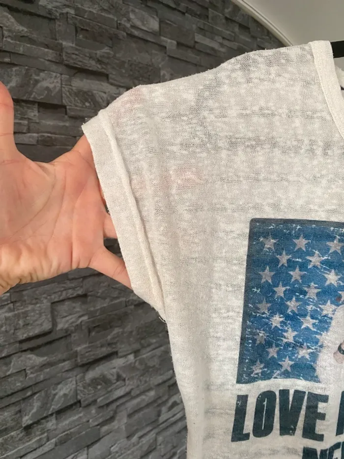 🇺🇸T-shirt tendance femme Love is Beautiful New York– Taille 40 TBE 🇺🇸 - photo numéro 4