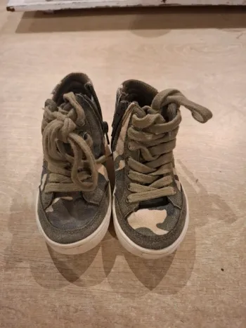 Basket style militaire