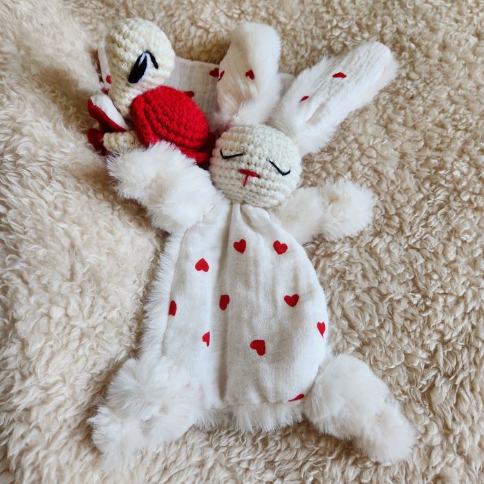Gabin le Lapin doudou en crochet plat - photo numéro 2