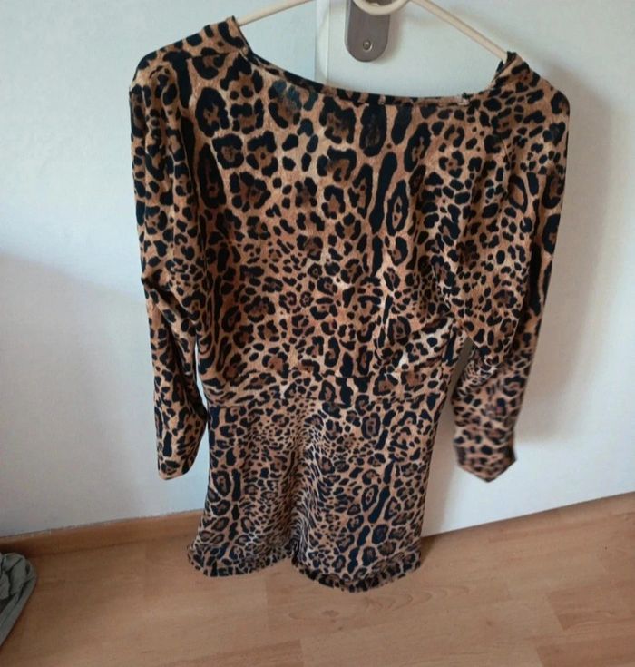 Robe couleur léopard taille 42 - photo numéro 3