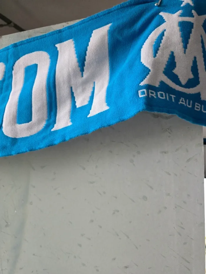 Écharpe supporter Olympique de Marseille – Très bon état - photo numéro 2