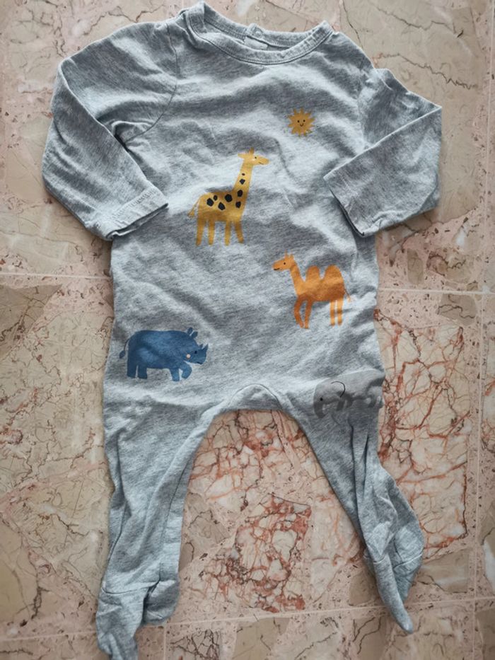 Lot de 2 Pyjamas 9 mois - photo numéro 2