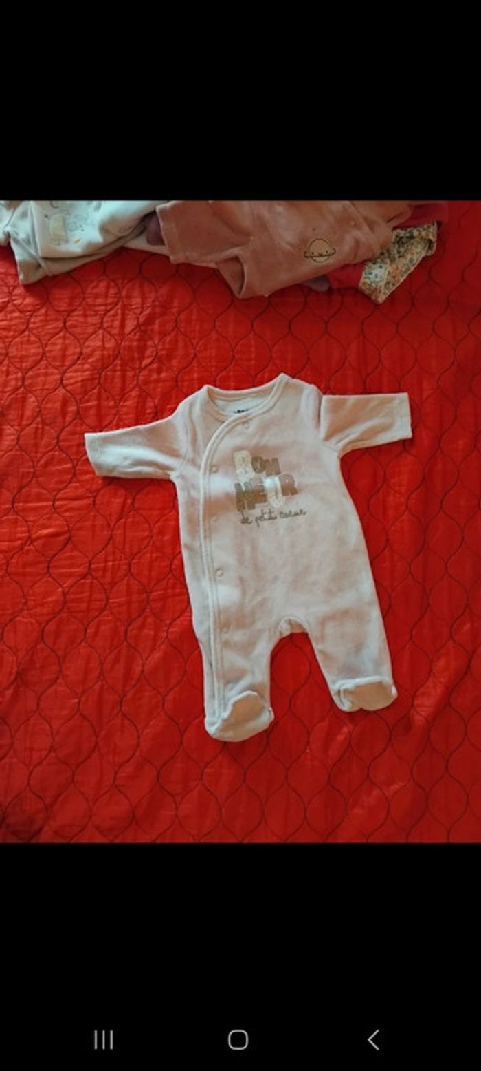Pyjamas 0/1mois - photo numéro 6