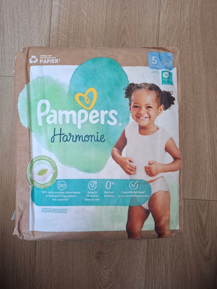 Paquet de couches Pampers Harmony neuf