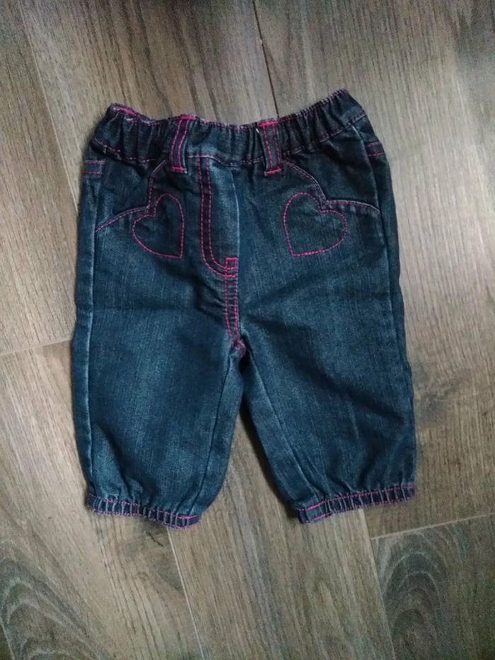Jean, taille 3 mois, neuf