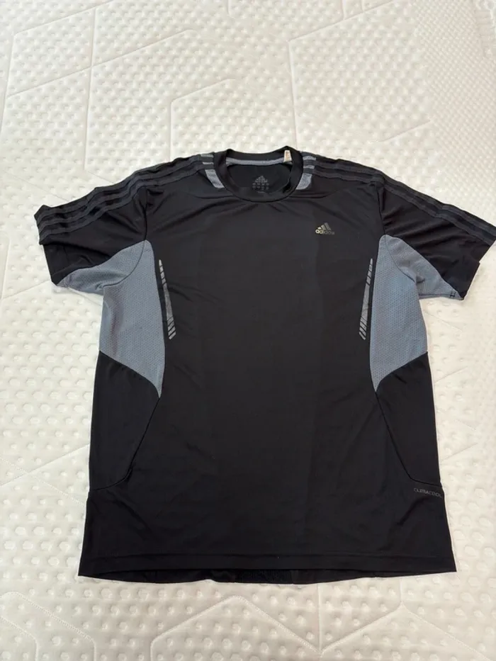 T-shirt de sport pour homme Adidas taille L noir