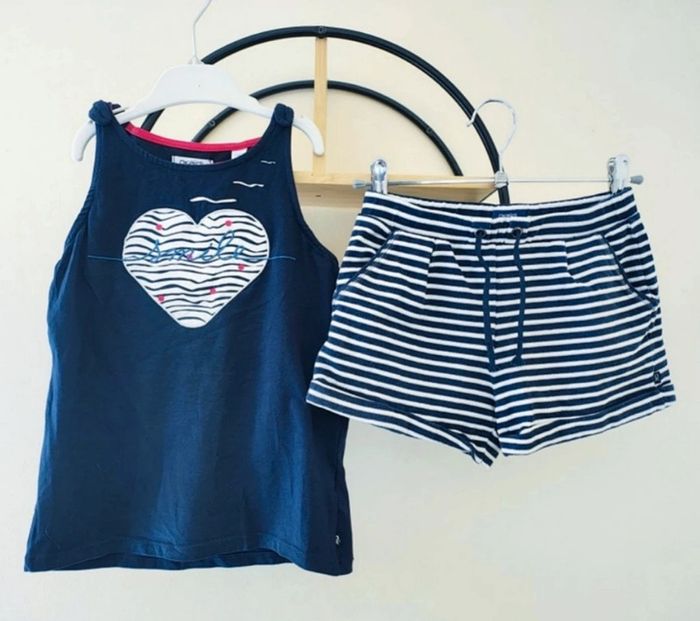 8 - 9 ans ensemble été Okaïdi teeshirt (8 ans) et short( 9 ans)
