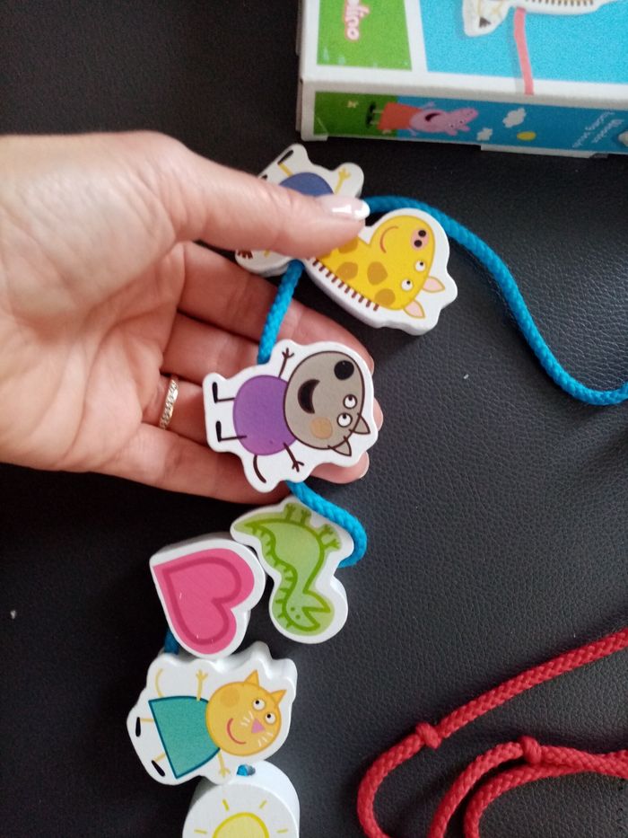 Lot de perles en bois peppa pig - photo numéro 5