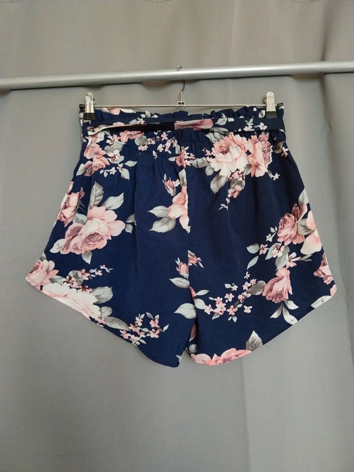 Short fleuri bleu - photo numéro 2