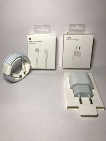 Chargeur iPhone 20W USB-C + câble Lightning (2m)