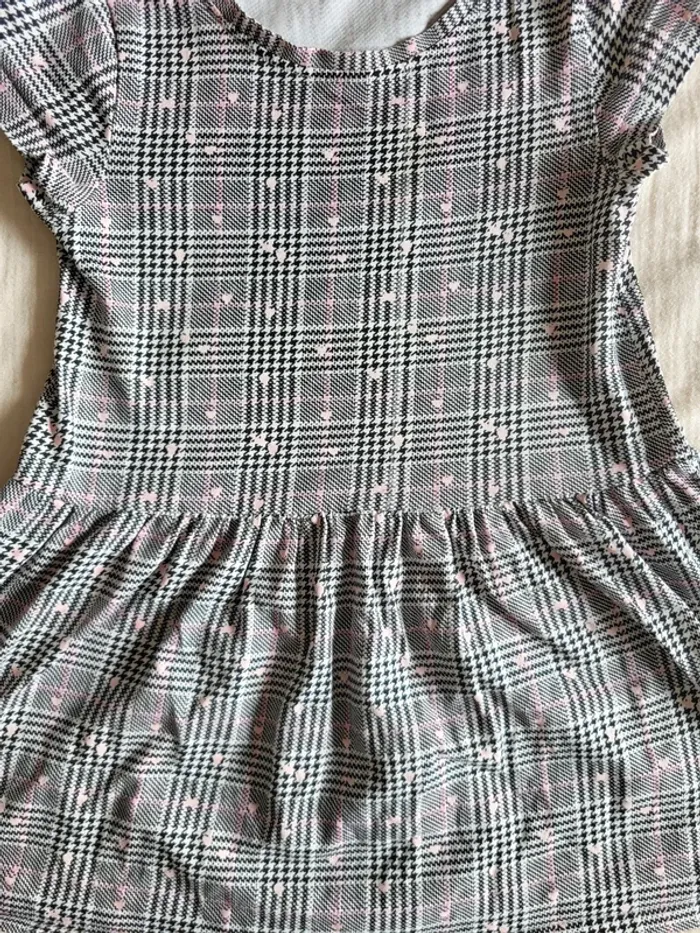 Jolie robe pour la rentrée motif pied de poule - photo numéro 2