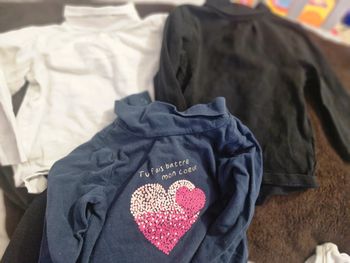 Lot 3 sous pull kiabi 9 mois