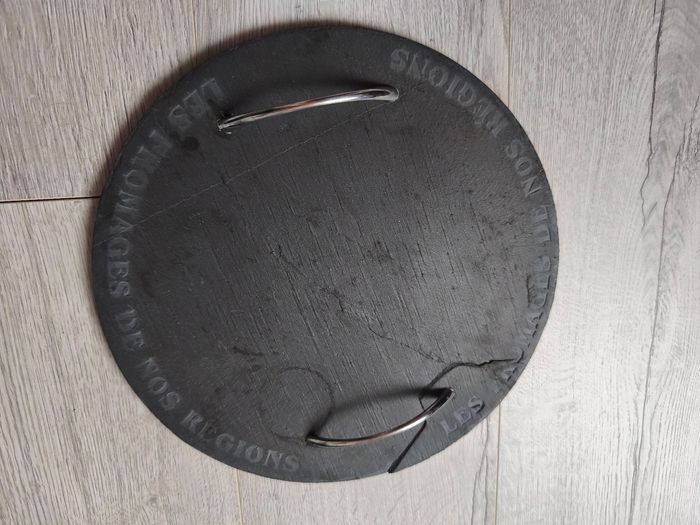 Plateau ardoise pour fromage.