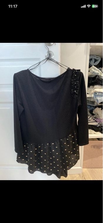 Tunique noire manche longue volant Taille 36-38