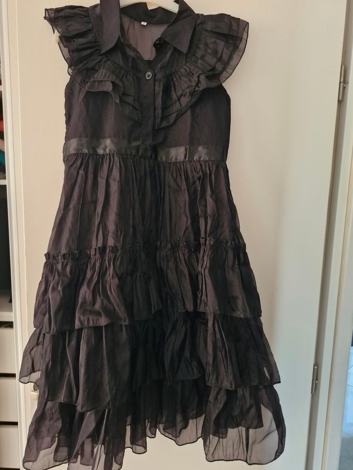 Costume mercredi adams avec la main - 8-9 ans - photo numéro 3