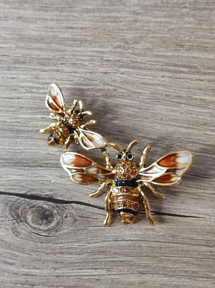 Broche duo d abeille tendances