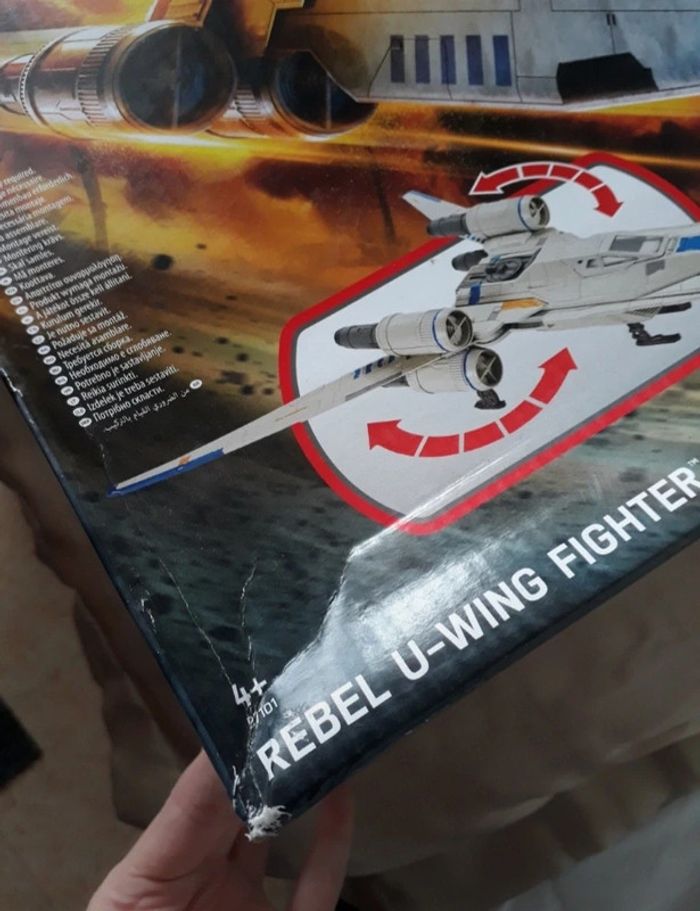Vaisseau Star Wars Rebel U-Wing Fighter - photo numéro 6