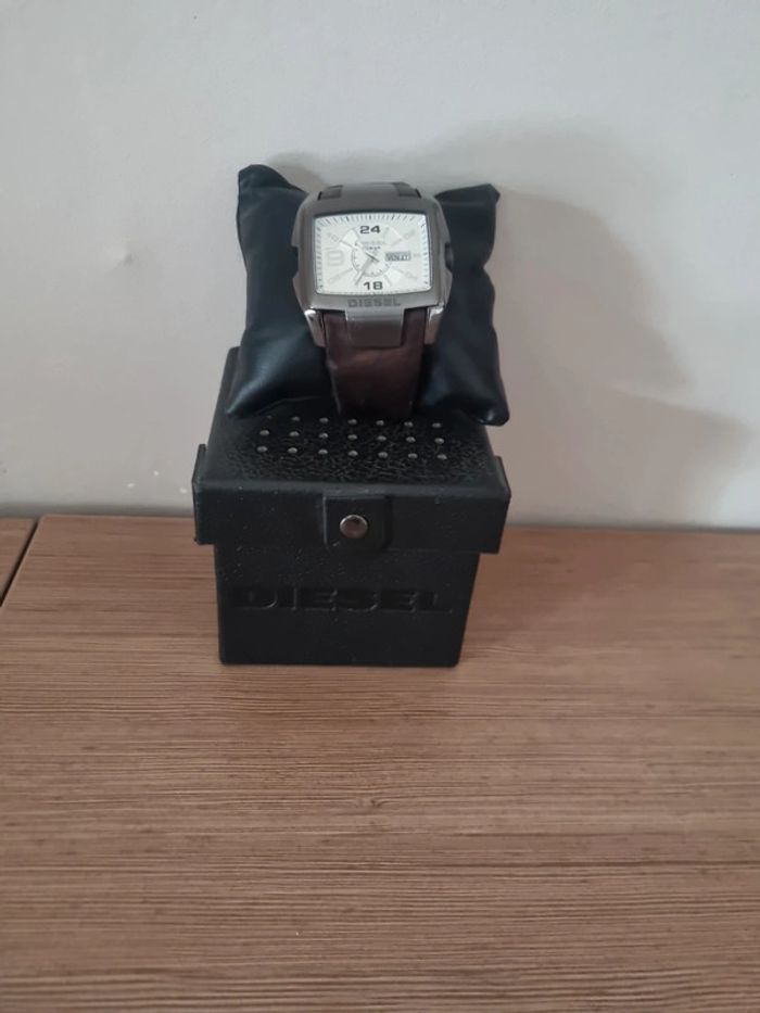 Montre marron Diesel