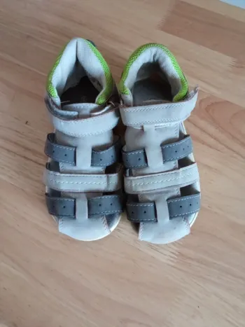 Sandales enfant