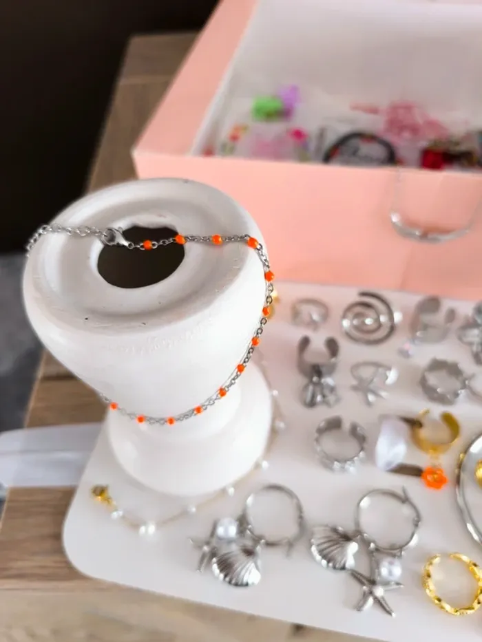 Lot de 50 bijoux dorés et argentés - photo numéro 13