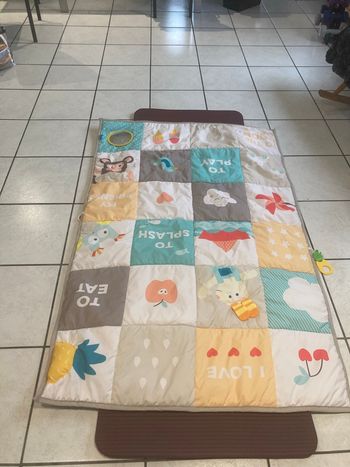 Tapis d’éveil bébé