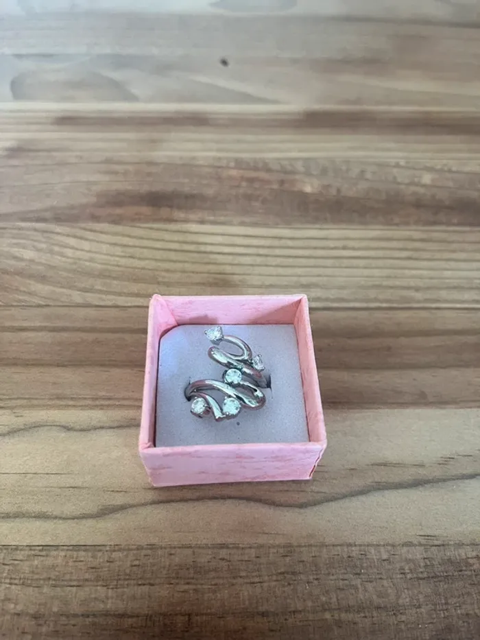 Bague en argent et oxydes de zirconium - photo numéro 9