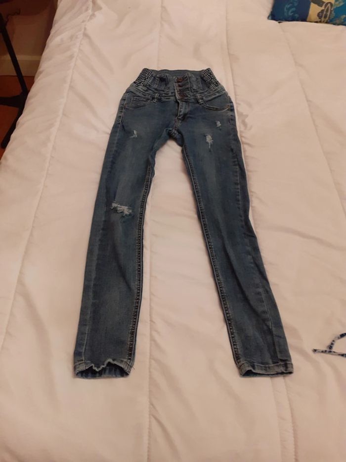 Jeans bleu  taille montante - photo numéro 2