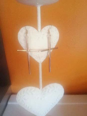 🌸Boucles d'oreilles longue croix dorée "tendance " 🌸