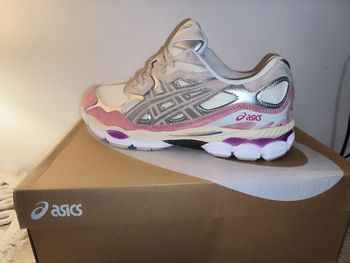 Basket Asics neuf