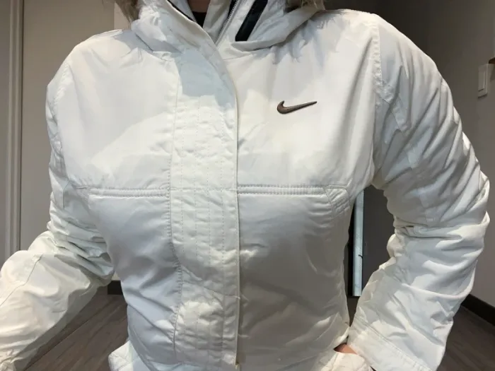Parka manteau Nike taille s neuf - photo numéro 2
