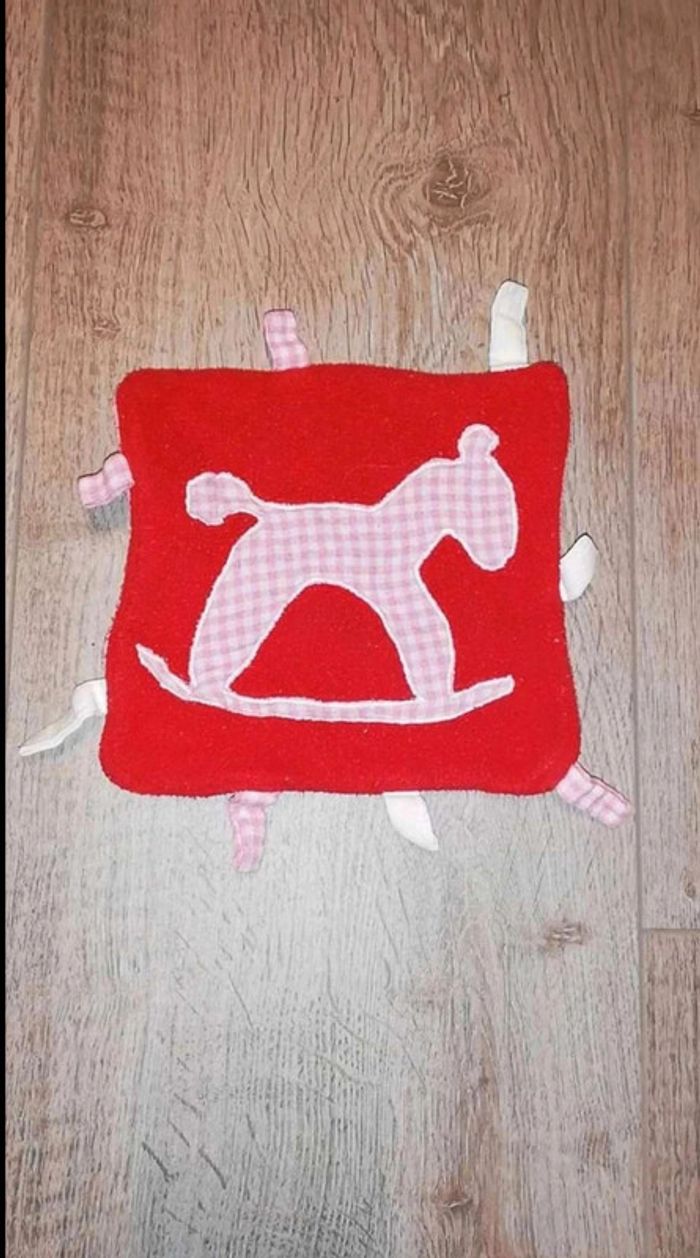 Doudou étiquette