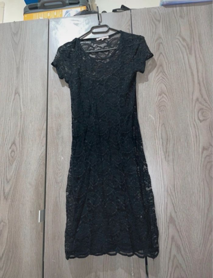 Robe dentelle Anna Field