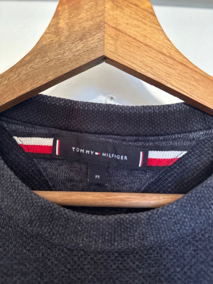 Pull Homme Tommy Hilfiger Gris Anthracite - Taille M - Très Bon État - photo numéro 4
