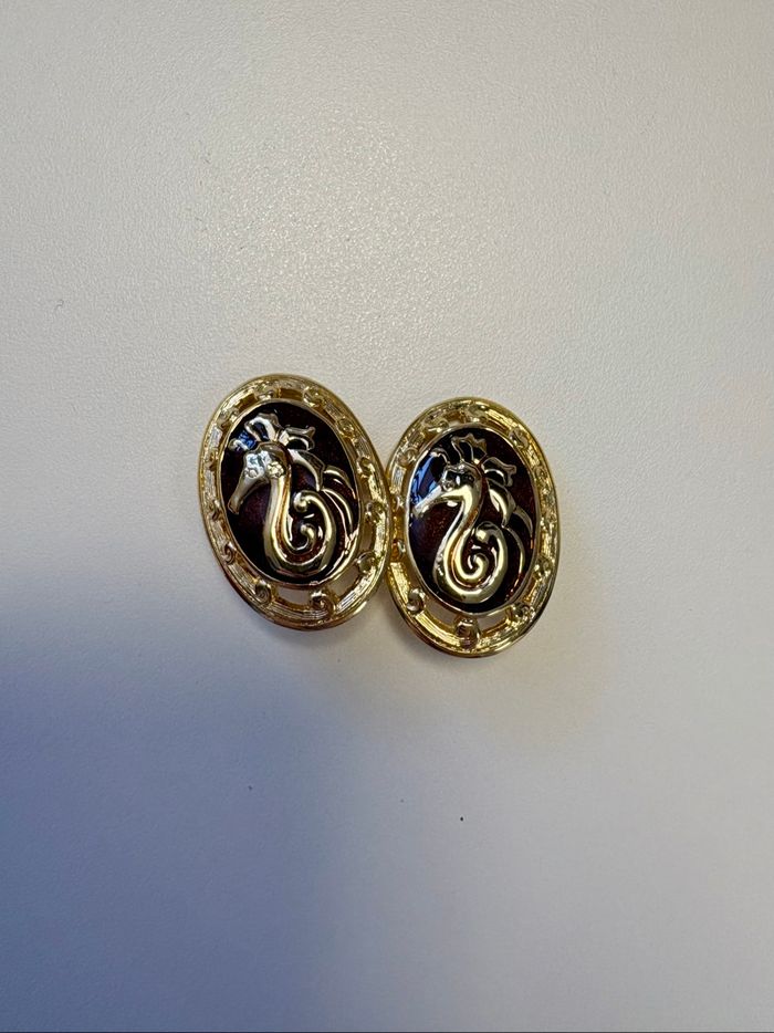 Boucles d’oreilles à clip vintage dorées à motifs - photo numéro 2
