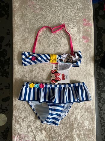 Disney maillot de bain Minnie taille 4 ans neuf