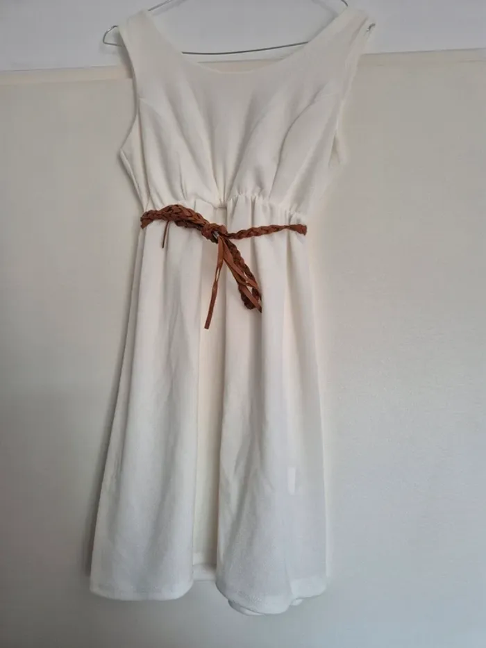 Robe d'été écrue avec jolie ceinture Inside Collection Taille L - photo numéro 2