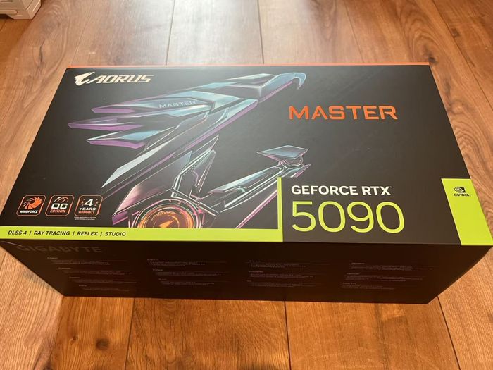 Carte graphique GIGABYTE RTX 5090 Aorus Master 32 Go GDDR7 - NEUVE