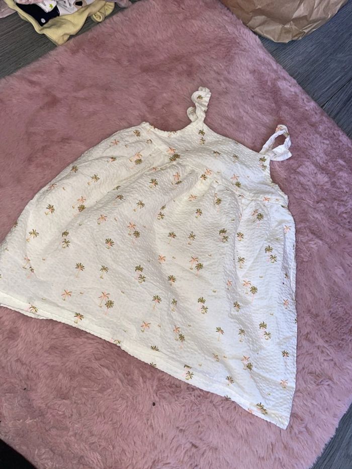 Robe à bretelle