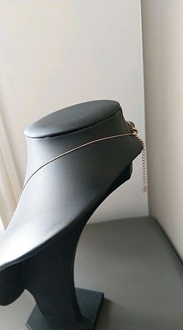 Collier avec perles vertes irisées et strass - photo numéro 3