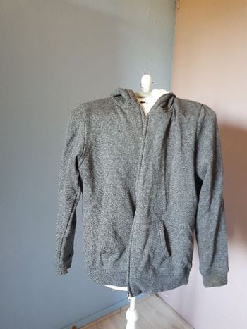 Sweat capuche molletonné