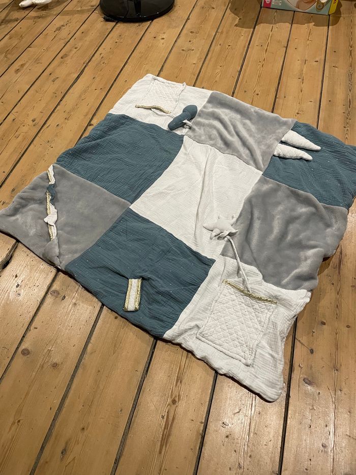 Tapis d’éveil bébé