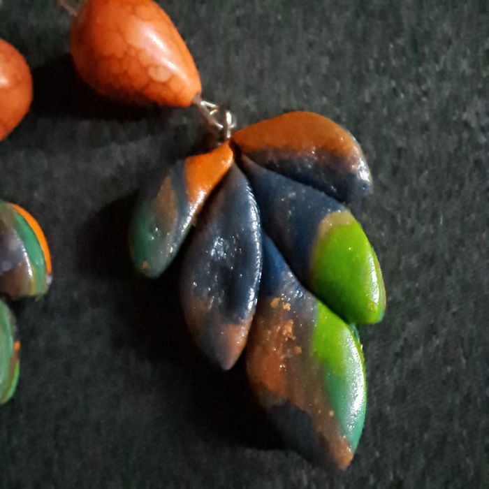Boucles d'oreilles pendante multicolore pâte polymere - photo numéro 7