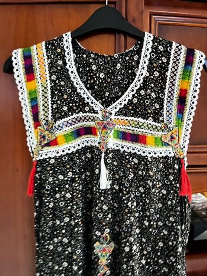 Robe kabyle mi longue pour femme - photo numéro 2