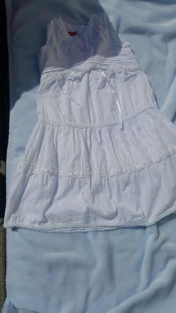 Robe blanche Exit 4 ans