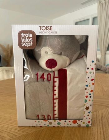 Toise enfant peluche Trois Kilos Sept – neuve – mesure 50 à 140 cm
