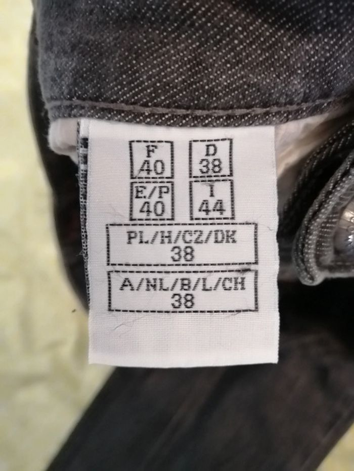 Jean Taille 40 - photo numéro 8