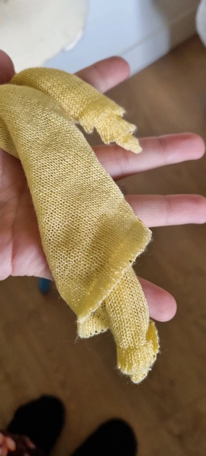 Débardeur jaune nouable au niveau du ventre - photo numéro 4