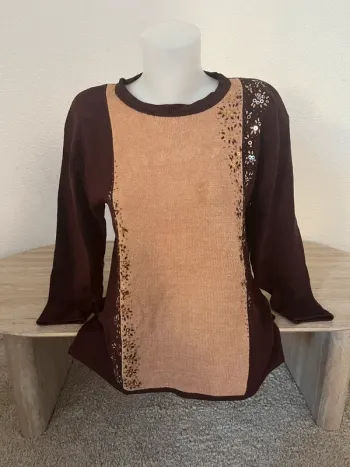 Pull fleurs en sequins Claire Delandes taille 42/44💫