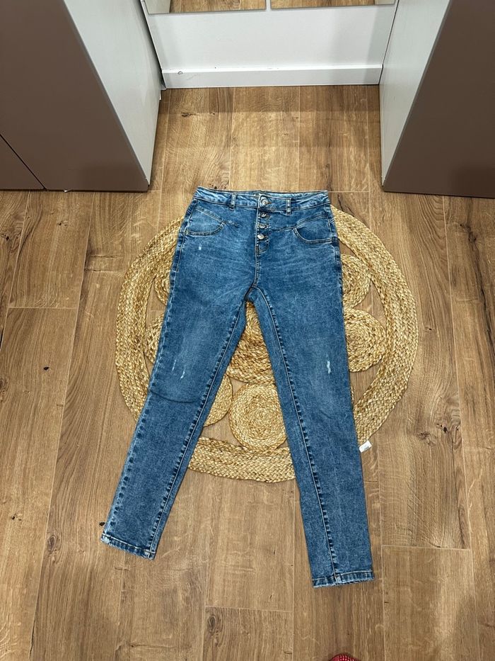 Jean taille haute Kiabi femme T38 - photo numéro 3